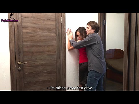 ❤️ مسکن سکسی در حین فروش آپارتمانش به طرز نفسانی گربه اش را تکان می دهد و او را لعنت می کند - Krempai ️ پورنو vk در fa.light2cloud.top